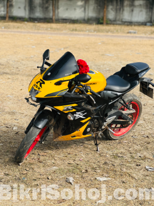 SUZUKI GSXR 150 NON ABS